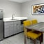 Hampton Inn & Suites Kansas City-Country Club Plaza