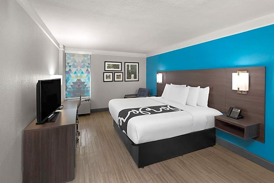 La Quinta Inn & Suites by Wyndham Houston Stafford Sugarland