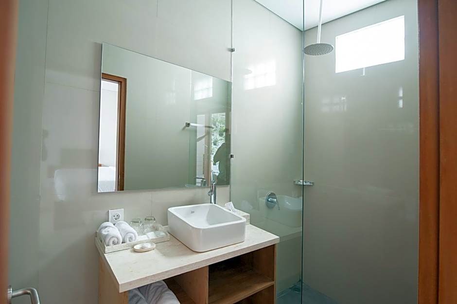 Apple Villa & Suite Seminyak