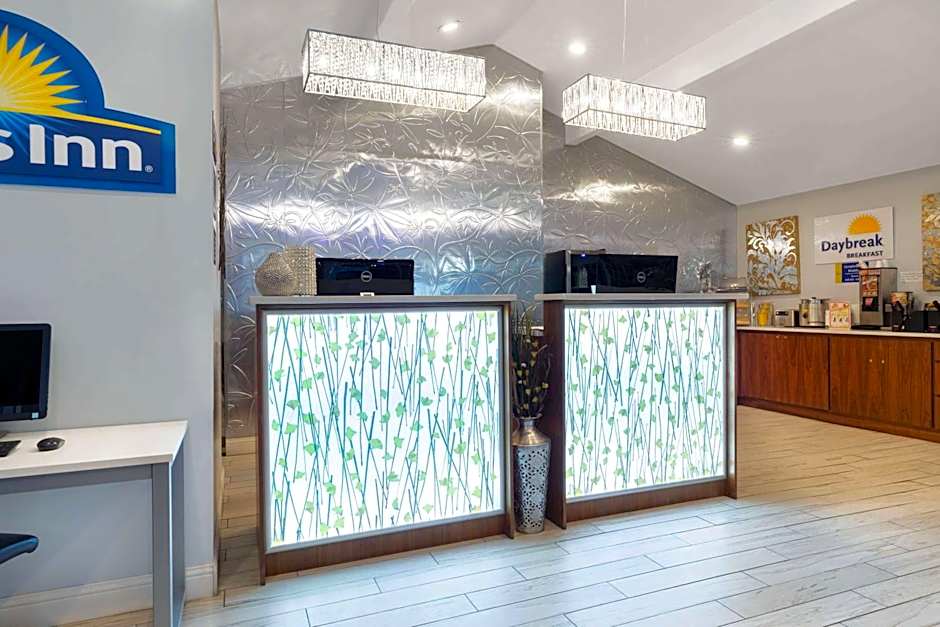 Rosewood Inn & Suites