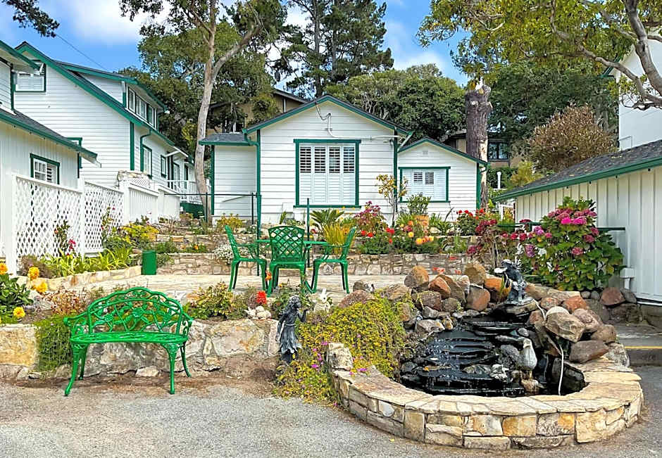 Carmel Green Lantern Inn