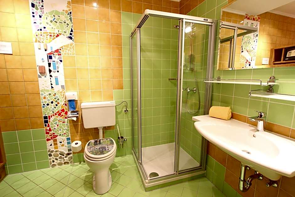 Malerwinkl Restaurant + Kunsthotel