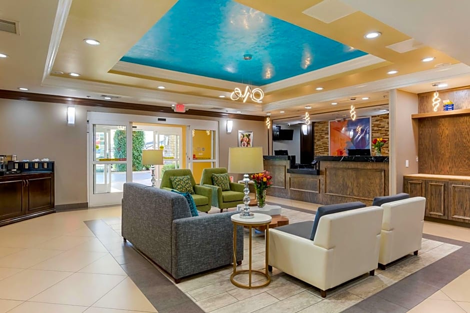 Best Western Plus Wasco Inn & Suites