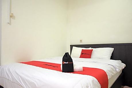 RedDoorz near GOR Satria Purwokerto