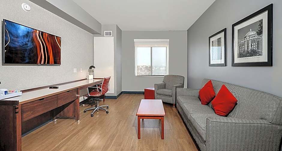 Four Points By Sheraton Houston Hobby Airport