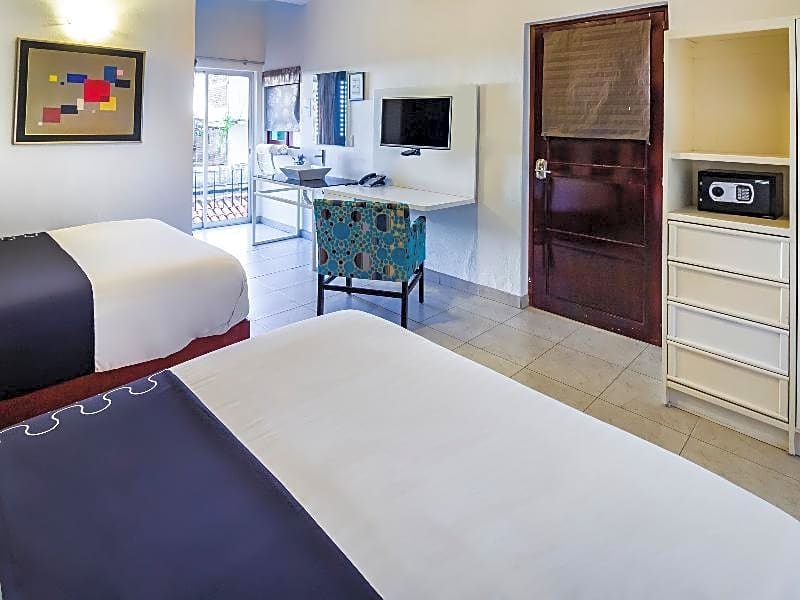 Capital O Hotel 522
