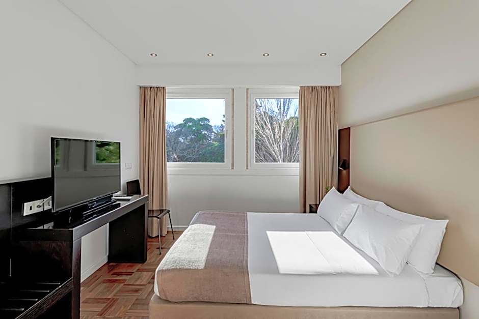 Lisboa Central Park Hotel Suites & Studios