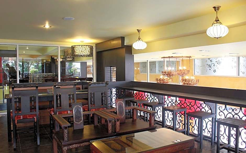 Sabai-Sabai@Sukhumvit Hotel