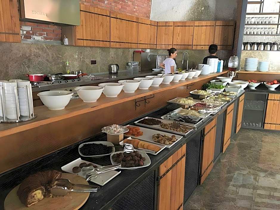 Lunar Cappadocia Hotel