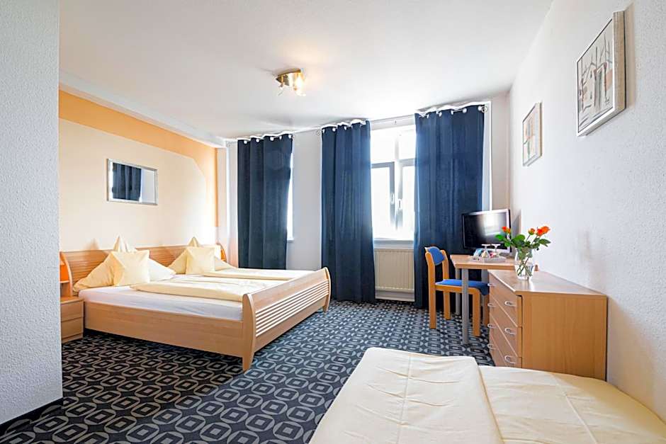 Europa Hotel Garni free parking