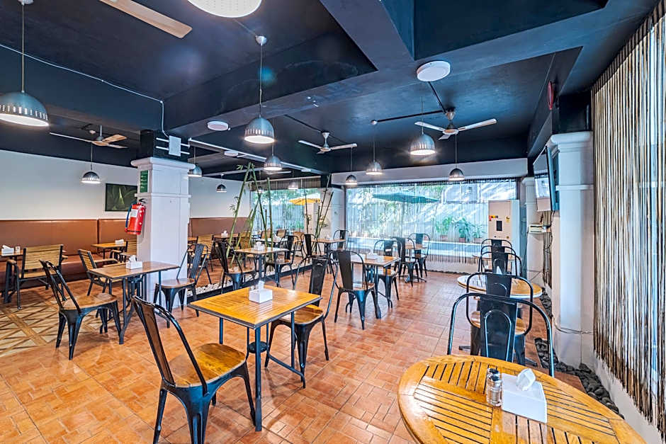 Hotel Athome & Serviced Apartments By Deccan Serai Hotels