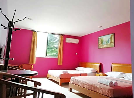 Family Room - 2 x Double bed