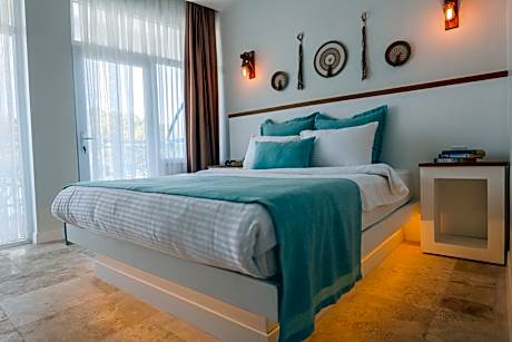 Mavi Cam Hotel Ayvalik