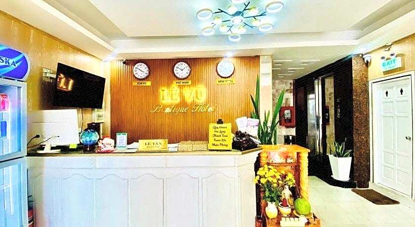 OYO 1196 Le Vu Hotel