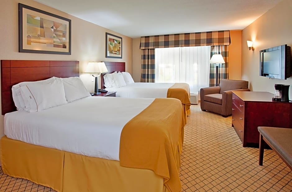 Holiday Inn Express Hotel & Suites Wichita Airport