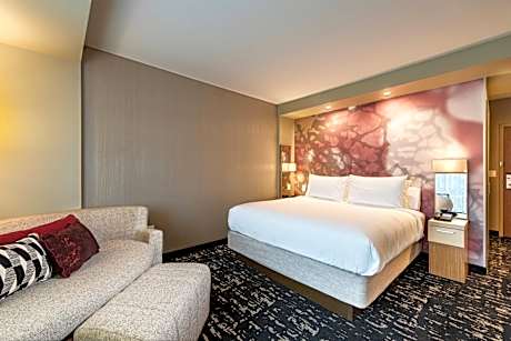 Guest room, 1 King, Sofa bed, Courtyard view