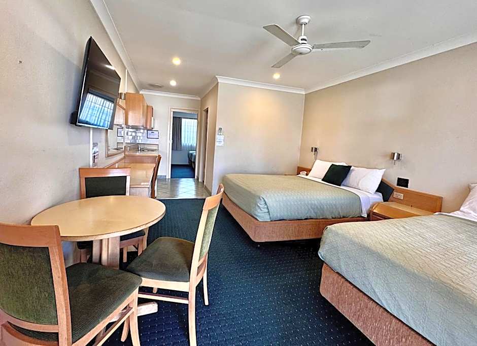 Colonial Terrace Motor Inn