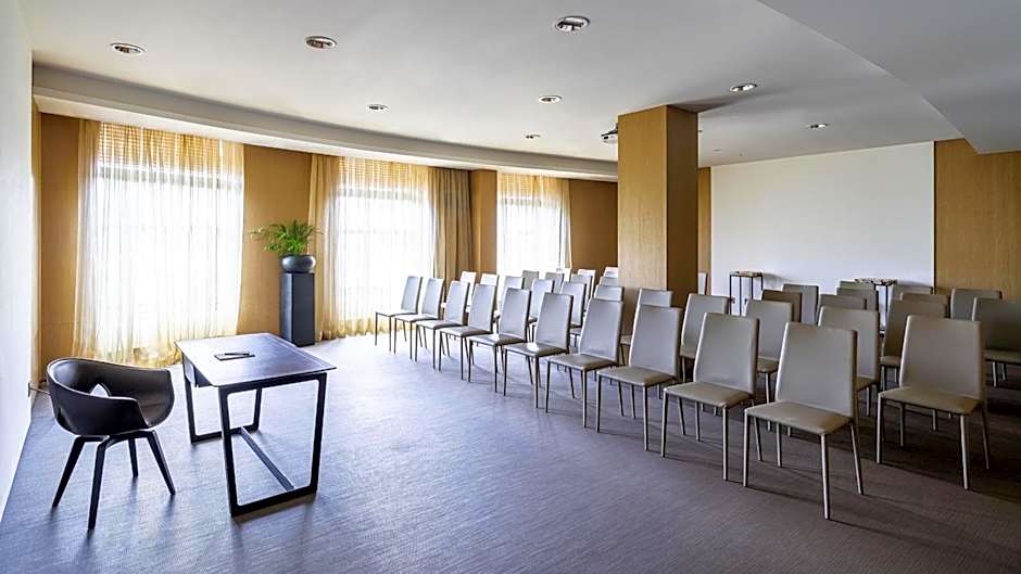 BERDS Hotel Chisinau - MGallery Collection