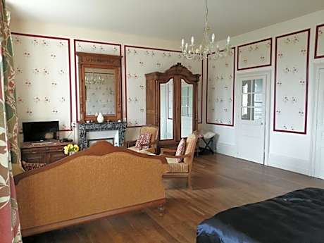 Superior Family Room