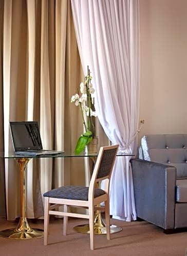 Dovitel Boutique Hotel