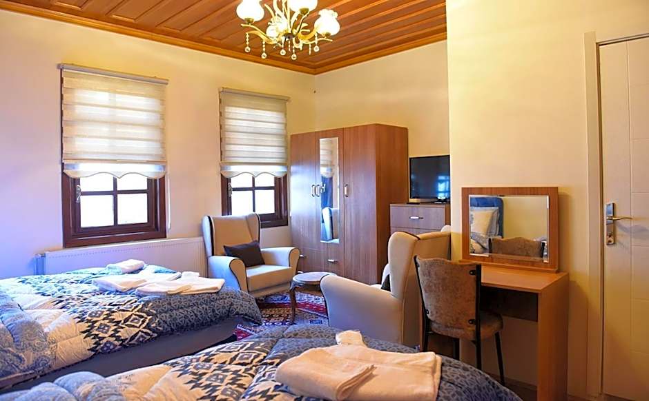 ÖZ Butik Otel Antik Kent Myrleia