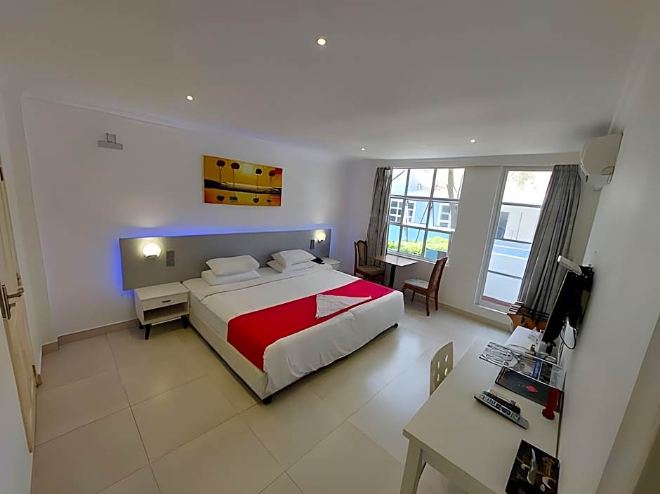 Beach Grand and Spa Premium