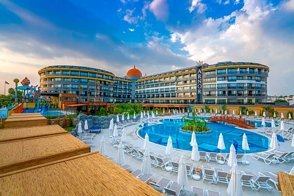 Arnor De Luxe Hotel & Spa