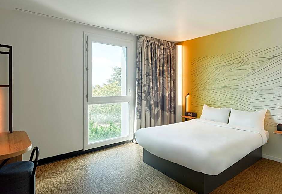 Photo 1 of 5 of Double Room - Disability Access