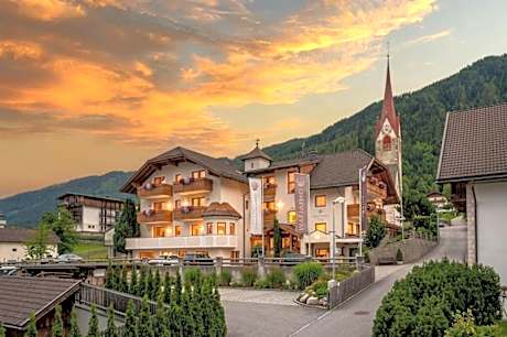 MyLiving - Hotel B&B by Majestic Resorts Dolomites