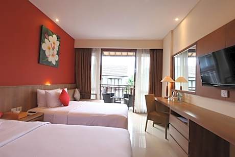 Deluxe Premier Room, Twin Bed with Pool View