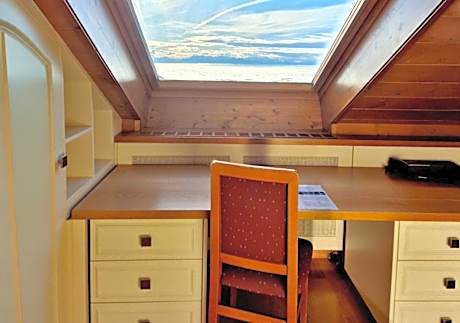 Junior Suite (2 Adults)