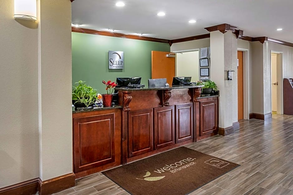 Sleep Inn & Suites Brunswick