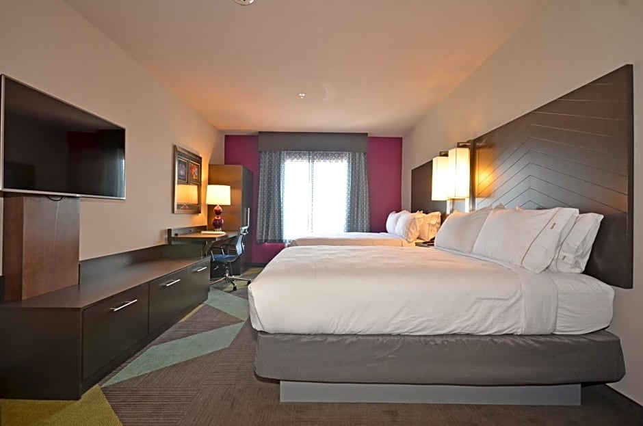 Holiday Inn Express & Suites Oklahoma City Mid - Arpt Area, an IHG Hotel