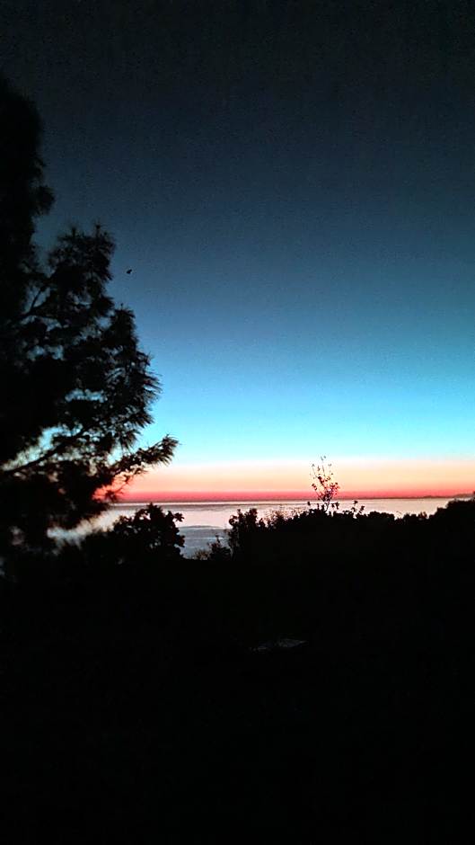 Goat Bungalow and Camping