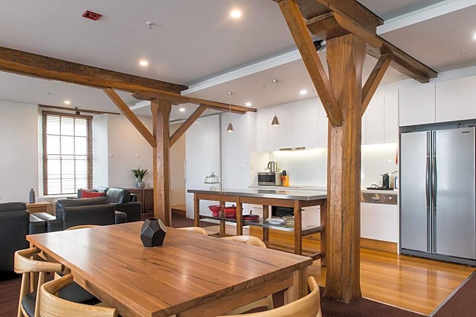 Sullivans Cove Apartments