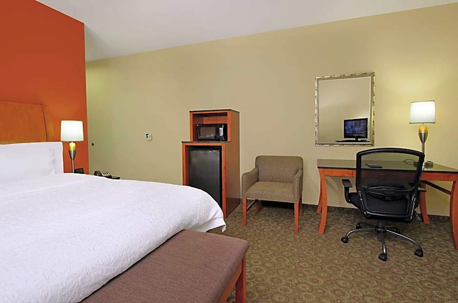 Hampton Inn By Hilton & Suites Buffalo