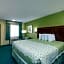 Days Inn & Suites by Wyndham Big Spring