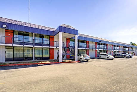 Capital O Travelers Inn Lawton Fort Sill