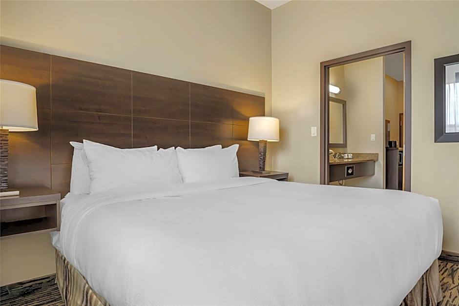 Best Western Plus Bridgewater Hotel & Convention Centre