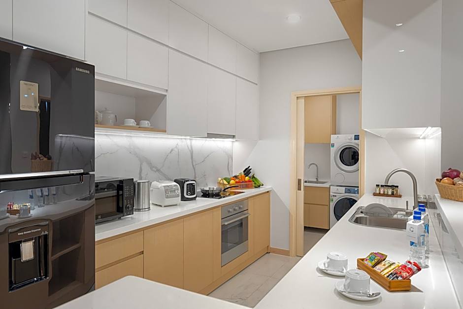 Crescent Residence 1