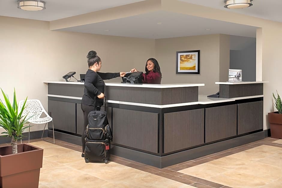 Candlewood Suites Alexandria West, an IHG Hotel
