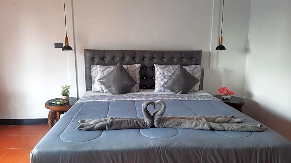 Happy Beach Jomtien Guesthouse