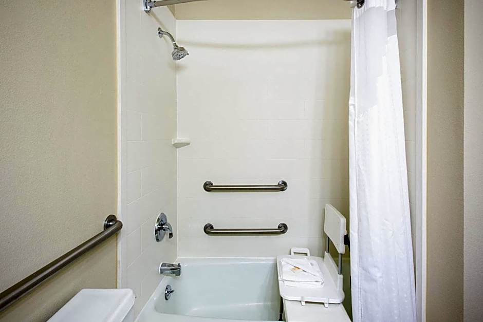 Holiday Inn Roanoke - Tanglewood Route 419 & I 581 By IHG