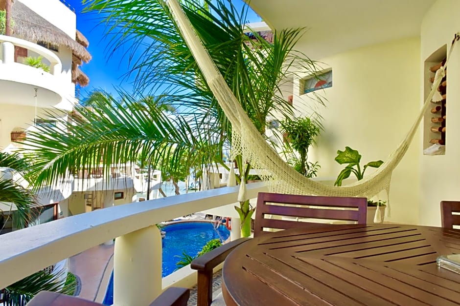Playa Palms Beach Hotel