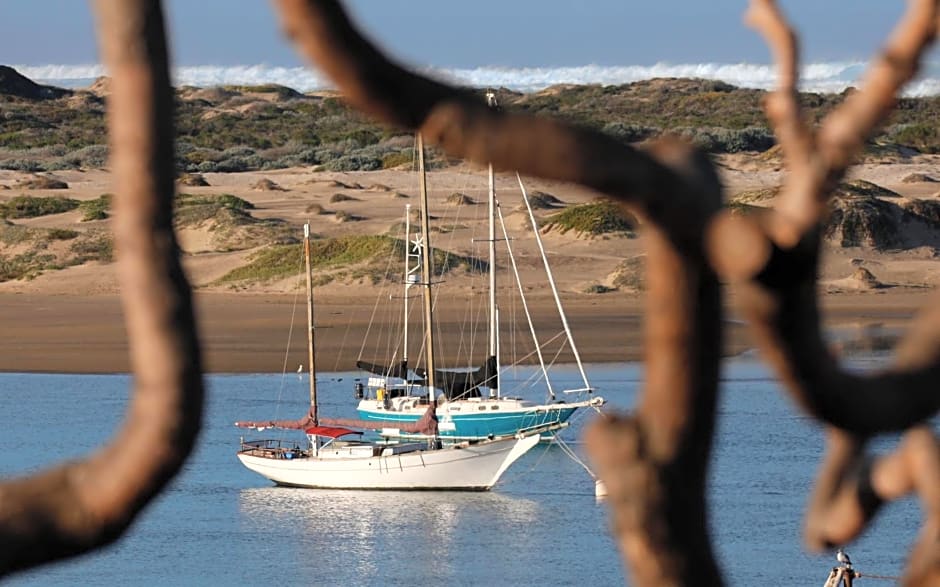Blue Sail Inn