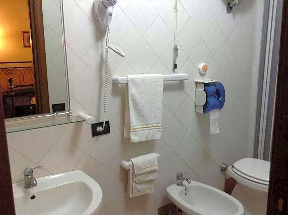 B&BHotel EMMANUEL Napoli