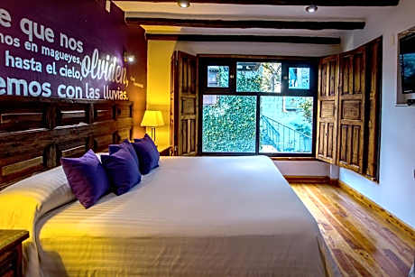 Honeymoon Suite