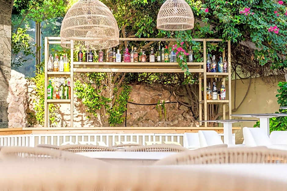 Hotel Agua Beach