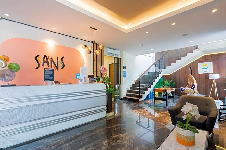 Sans Hotel Box Mansion Surabaya by RedDoorz