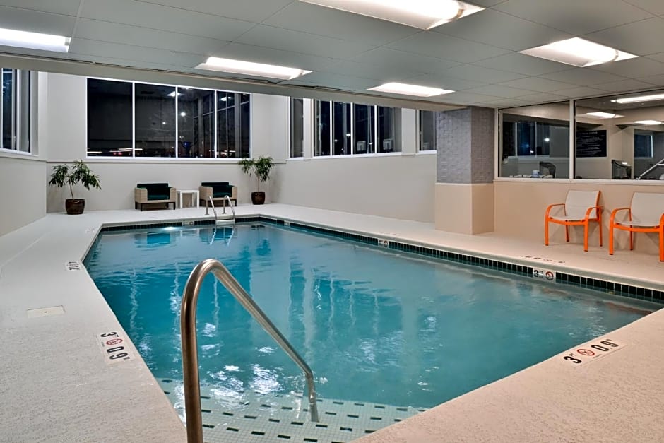 Holiday Inn Hotel & Suites Overland Park-Convention Center By IHG